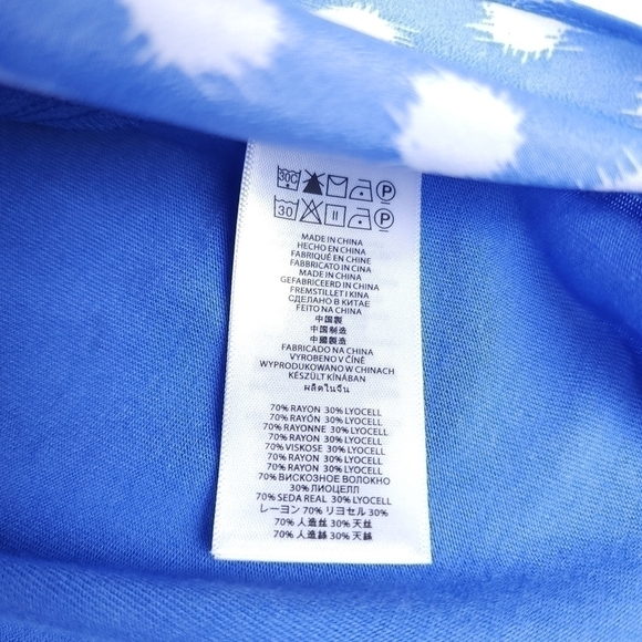 Michael Kors Baby Blue Dotted Button Down Top Sz M - Picture 7 of 12